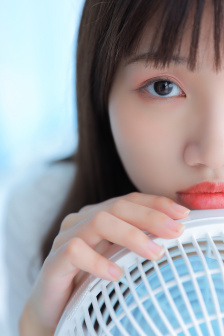 娇小的x视频